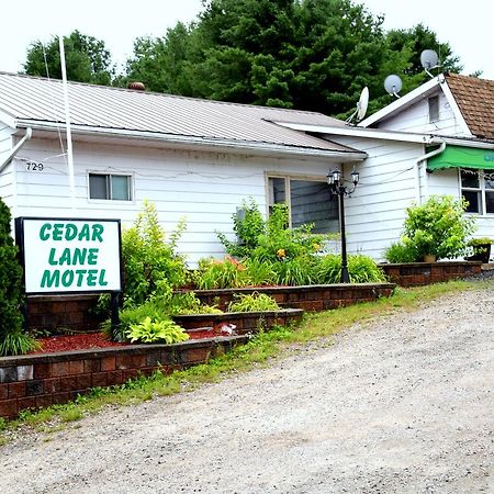 Cedar Lane Motel Bracebridge Extérieur photo