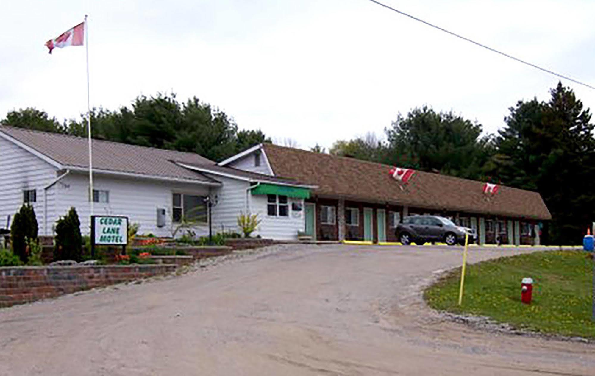 Cedar Lane Motel Bracebridge Extérieur photo